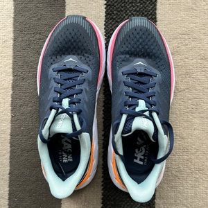 Hoka One One Clifton 7